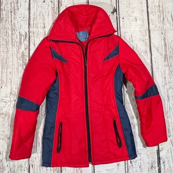 Women's Red Cyclone Ski Skiing Snowboarding Winter Outwear Zip up Jacket - Picture 1 of 10